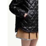 Moncler Women's diamond-patterned lightweight down jacket with lining and hood - Image 8